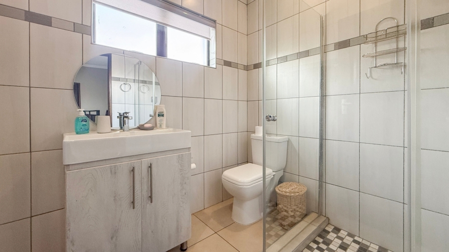 2 Bedroom Property for Sale in Leloko Lifestyle Estate North West